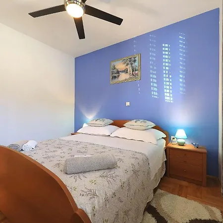 Apartamento Danerova, No 1 *